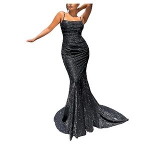 JULIET ROSES | Black Sleeveless Spaghetti Strap Maxi Gown